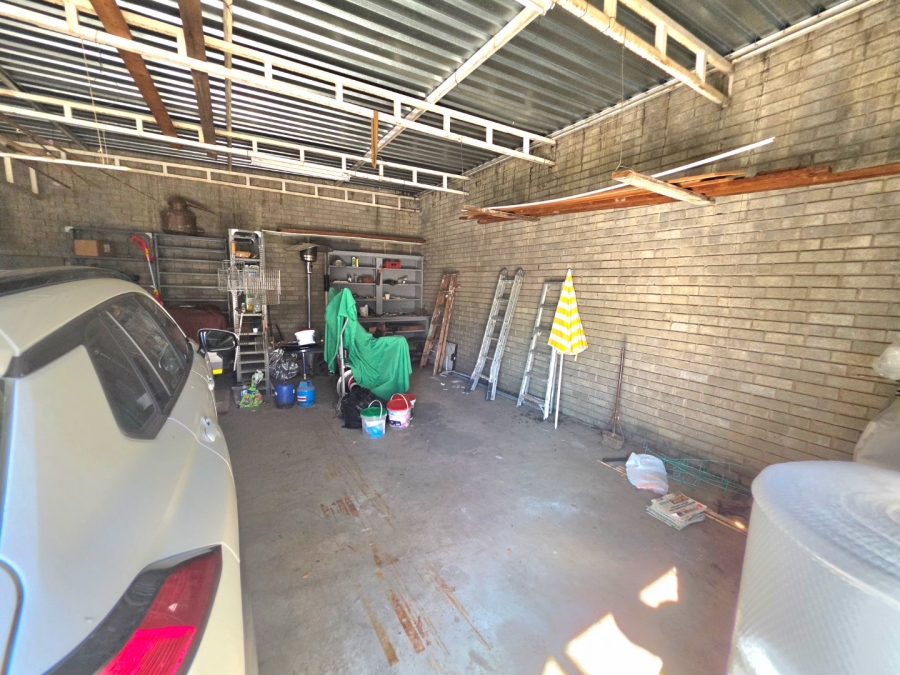 8 Bedroom Property for Sale in Bethlehem Free State